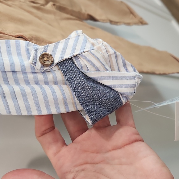 Boy's 3 piece suit (Pants, bow tie, shirt) - Picture 4 of 5